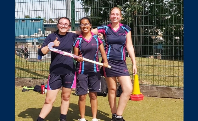 Latest News » Student Leaders Excel at Hockey Camp